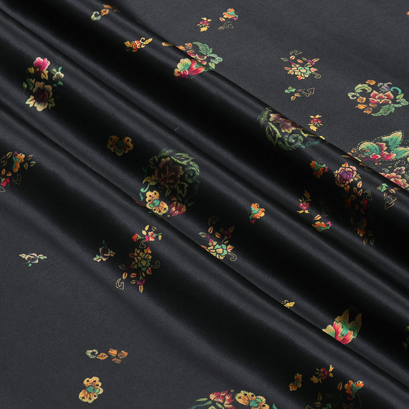 Butterflies and Floral Pattern Pizi Xiangyunsha