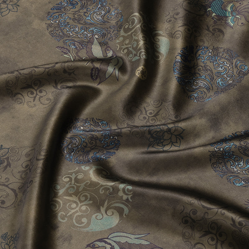 Gray based with Vintage Intertwined Floral and Vine Patterns Pizi Xiangyunsha