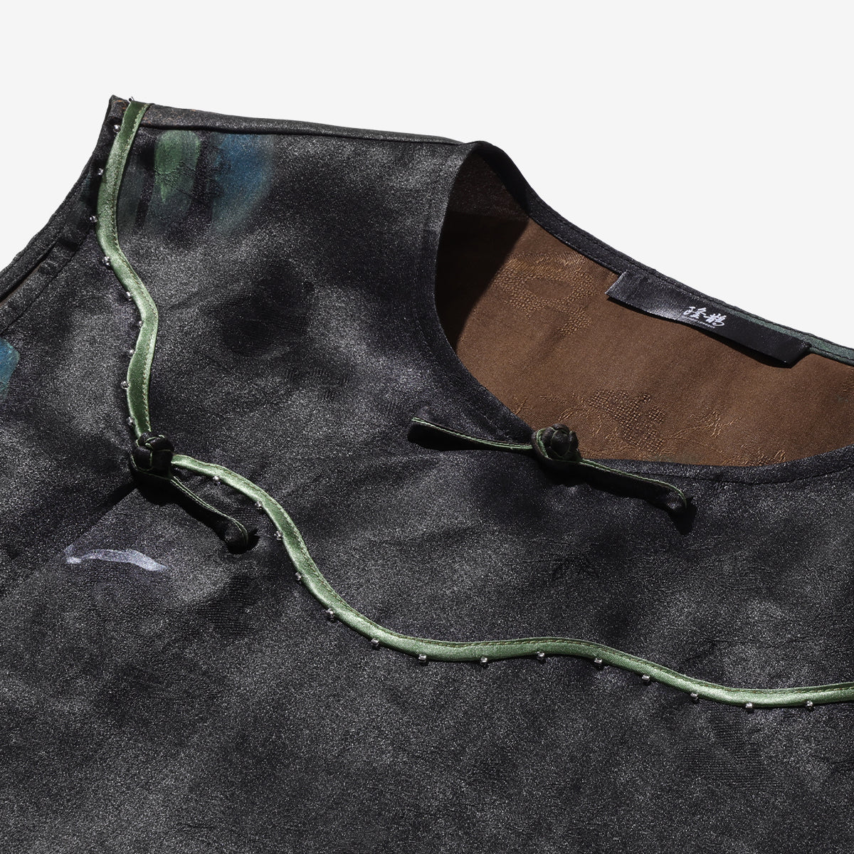 Xiangyunsha Silk Vest - Azure Peaks & Crane Whispers