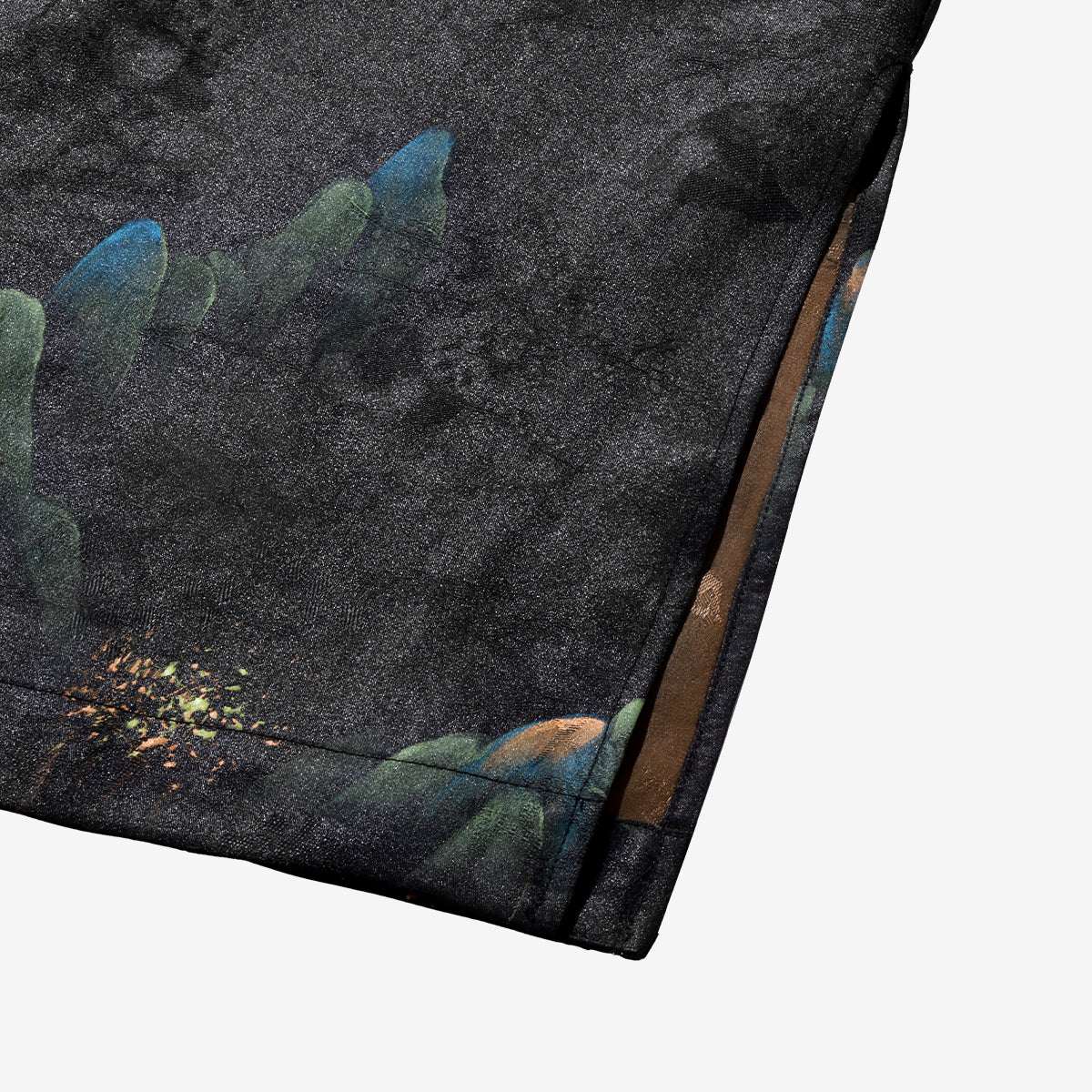 Long Xiangyunsha Silk Vest - Azure Peaks & Crane Whispers