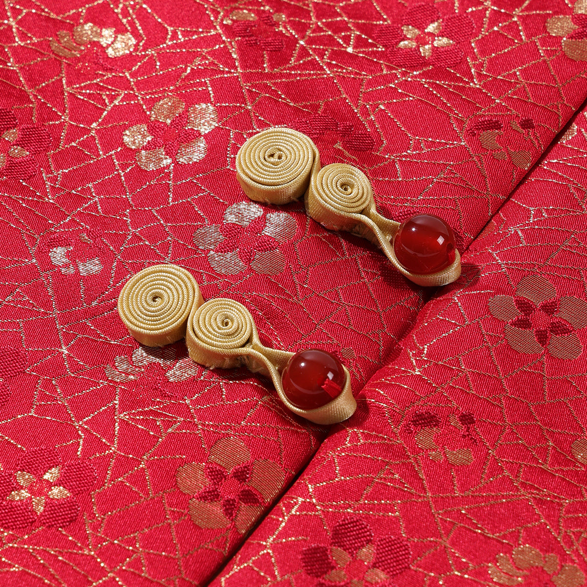 Red Ice-Crack Plum Blossom Song Brocade Silk Vest