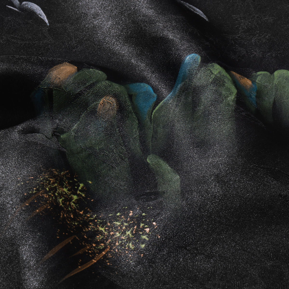Xiangyunsha Silk Vest - Azure Peaks & Crane Whispers