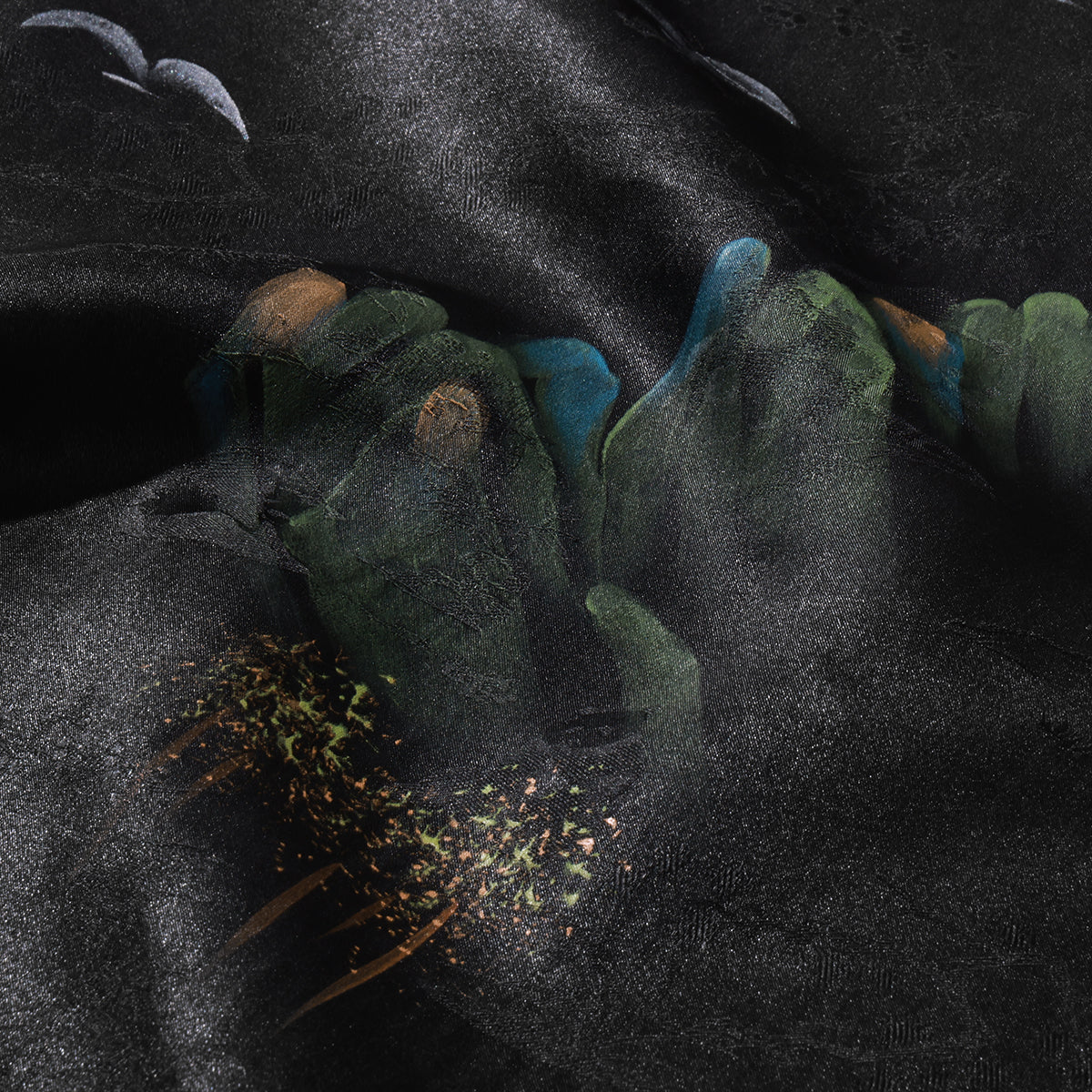 Long Xiangyunsha Silk Vest - Azure Peaks & Crane Whispers