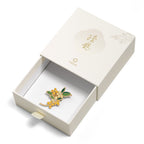 Lingering Fragrance of Golden Stamens Flower-shaped Brooch
