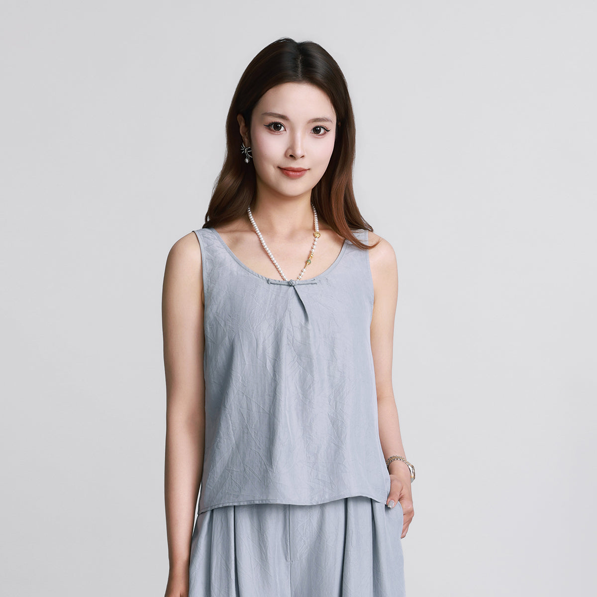 Salt-shrunk Textured Gray Vest