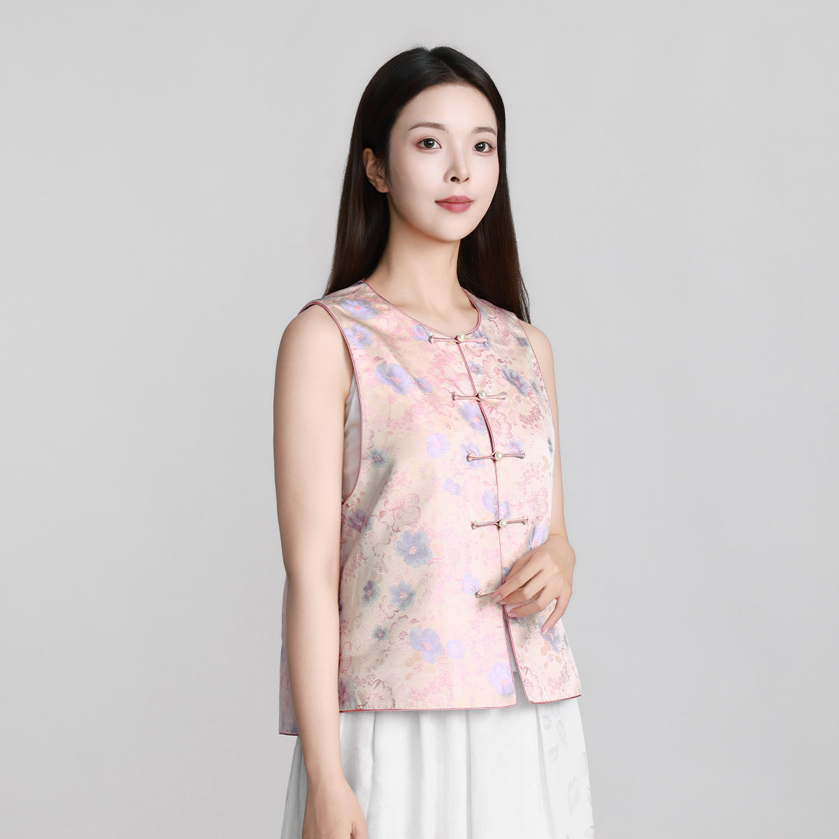 Spring in Full Bloom (Milky Apricot Color) Round-neck Front-opening Vest (Horizontal Toggle Fasteners))