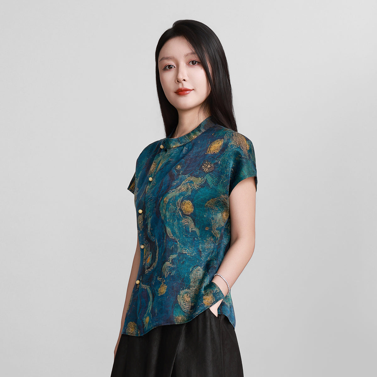 Xiangyunsha Silk Flutter-Sleeve Top - Blue Starry Sky